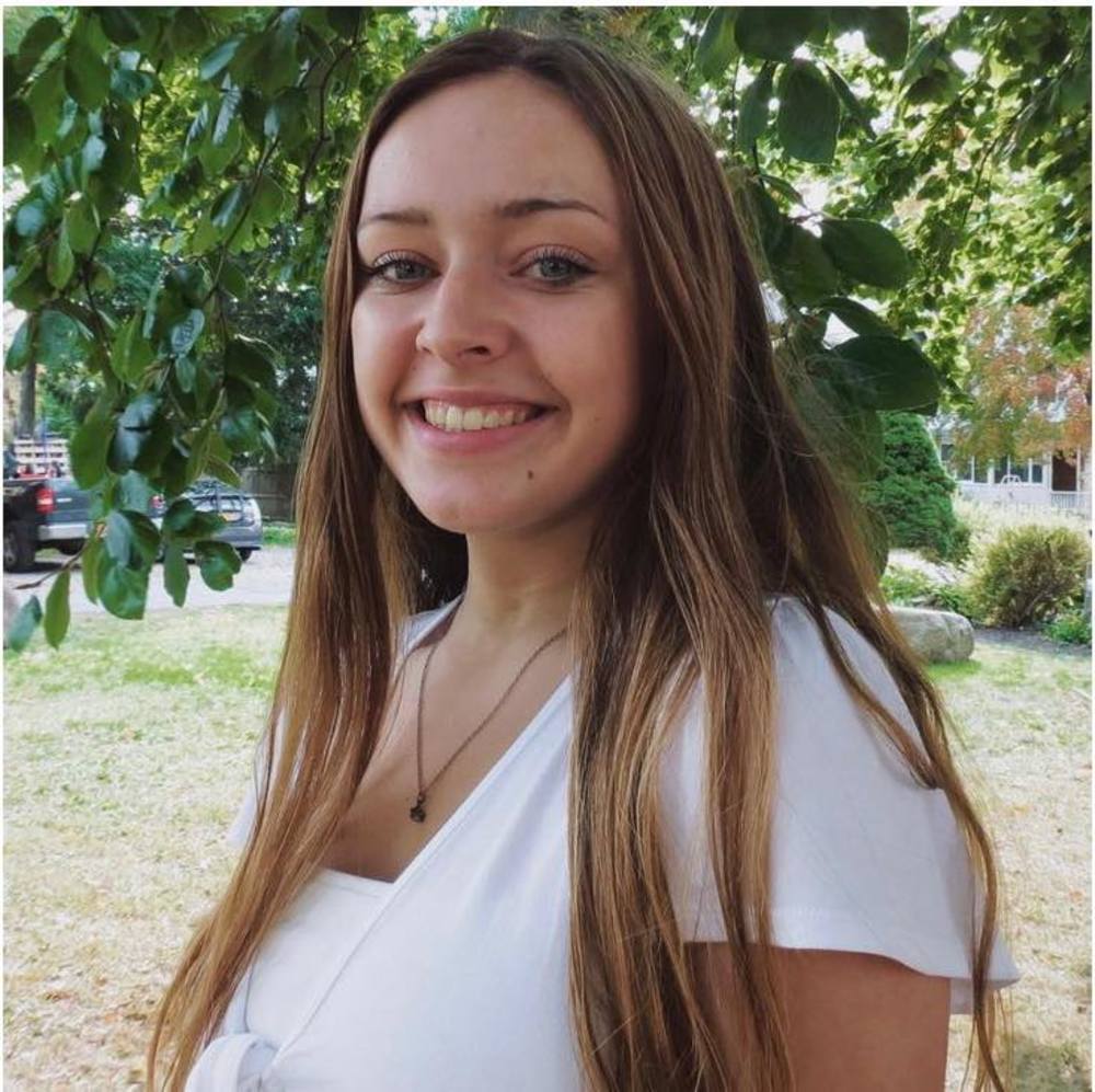 Meet your Posher, Alli